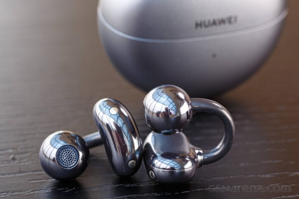 FreeClip 2, la prova delle nuove cuffie-gioiello di HUAWEI